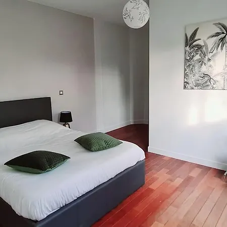 Agreable A Mi-chemin De Paris & Disneyland & Stade De France *